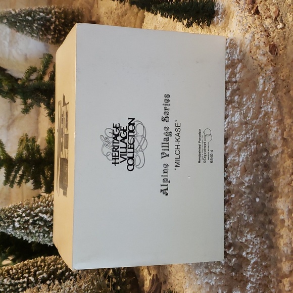 DEPARTMENT 56 - Alpine Village Series - Milch Käse - In Original Box - Picture 2 of 11